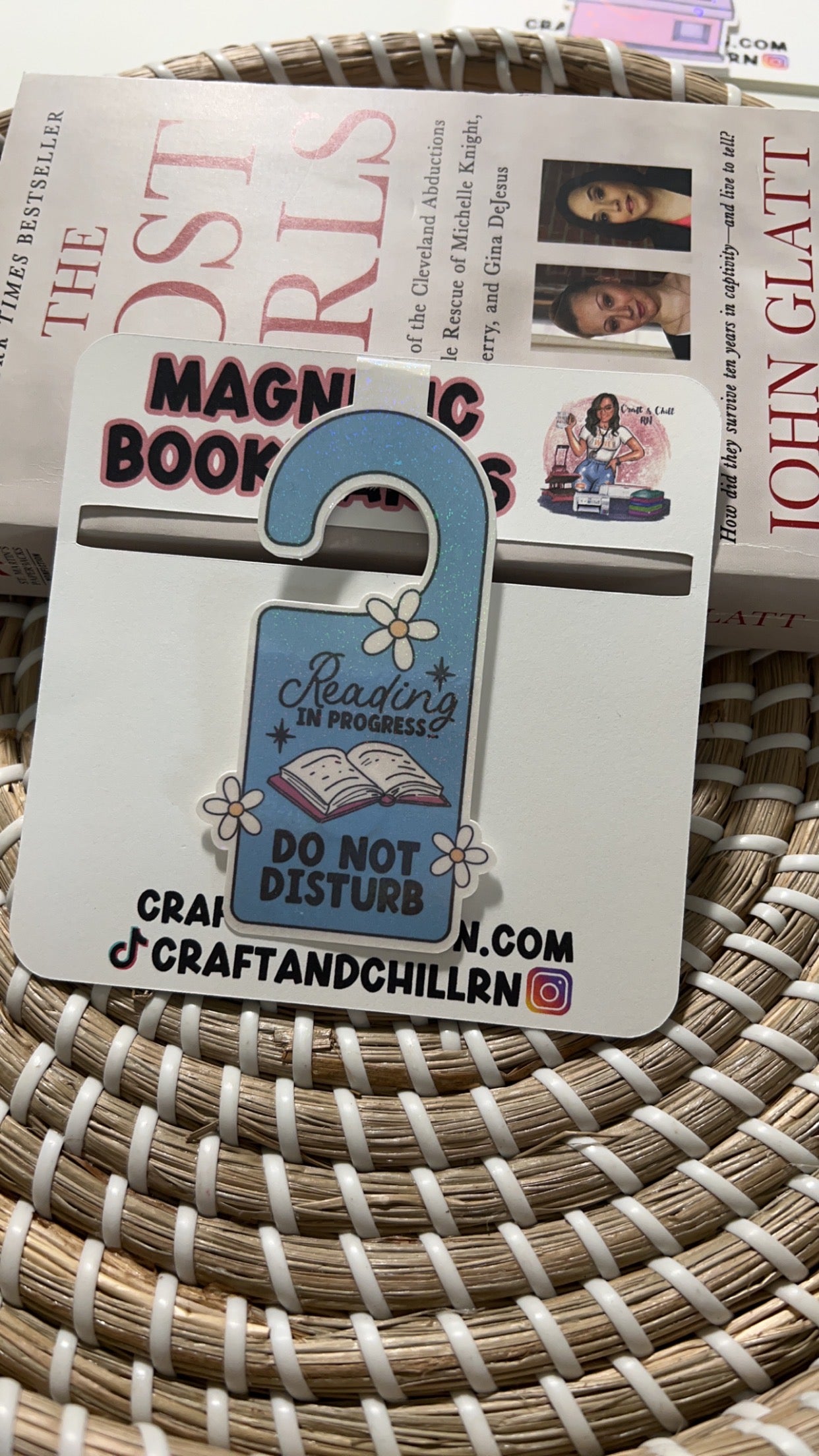 Reading in Progress Magnetic Bookmark – Craft and Chill RN